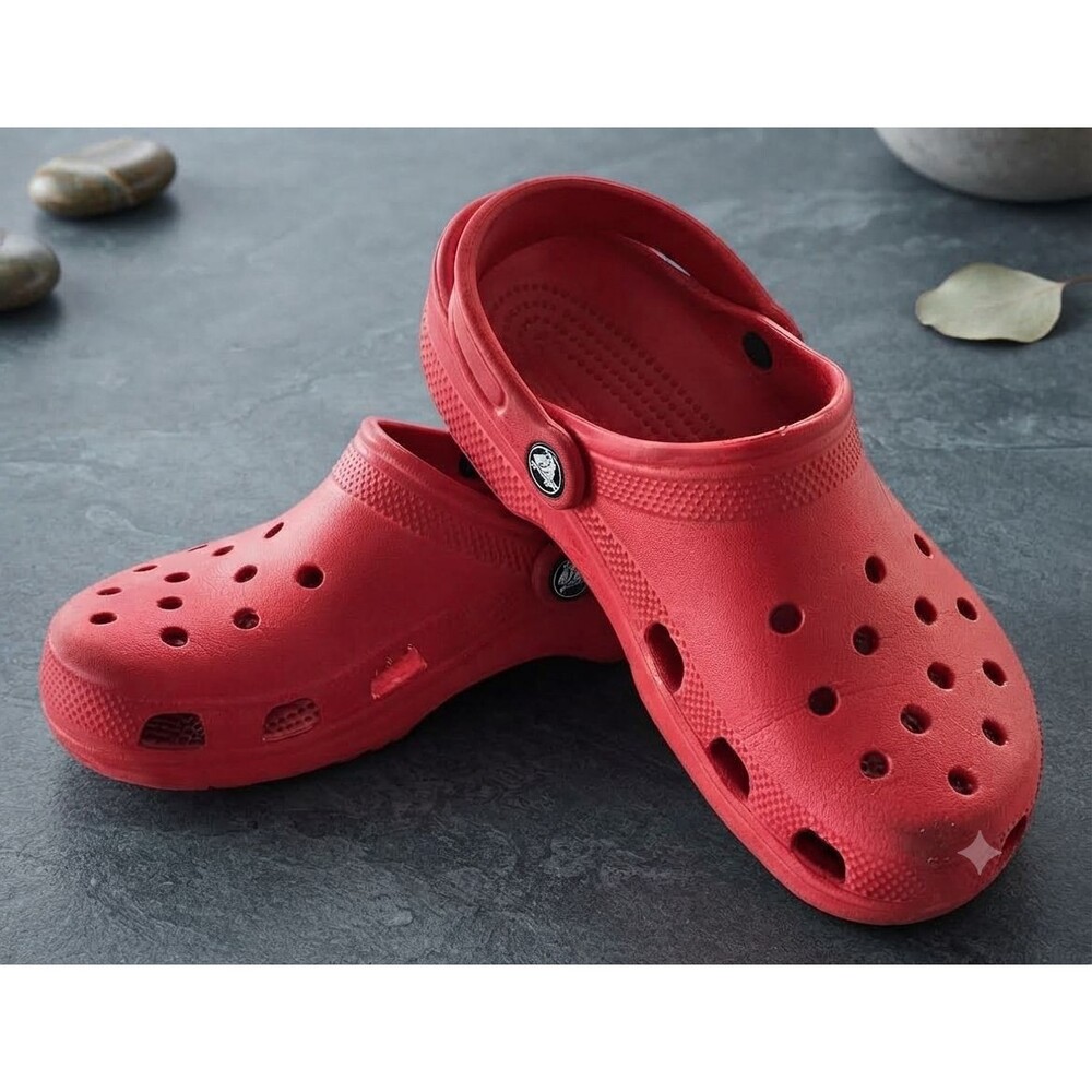 Crocs Classic Clogs Pepper Red Unisex Men 6 Women 8 Comfort Slip On Water Shoes